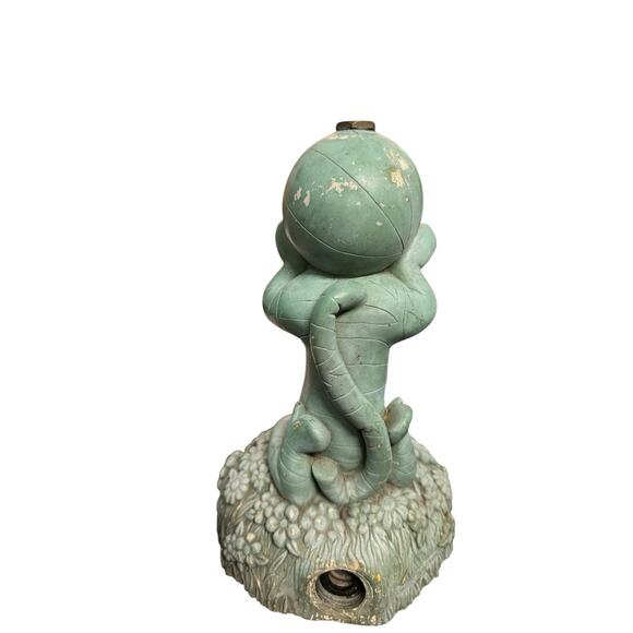 Vintage Disney White Swan Tigger Green Garden Sprinkler Resin 10” TESTED WORKS - Picture 4 of 8